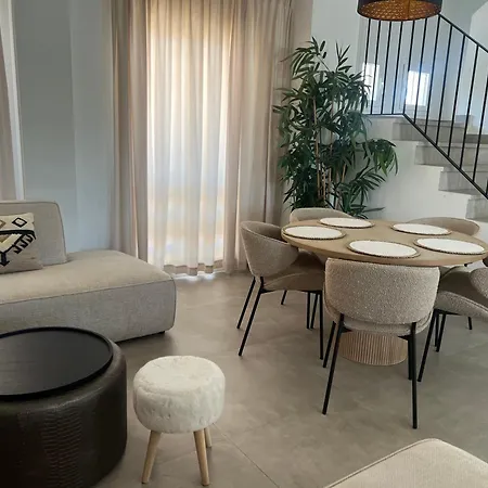 4 Bedroom Duplex Penthouse Califa Lejlighed *